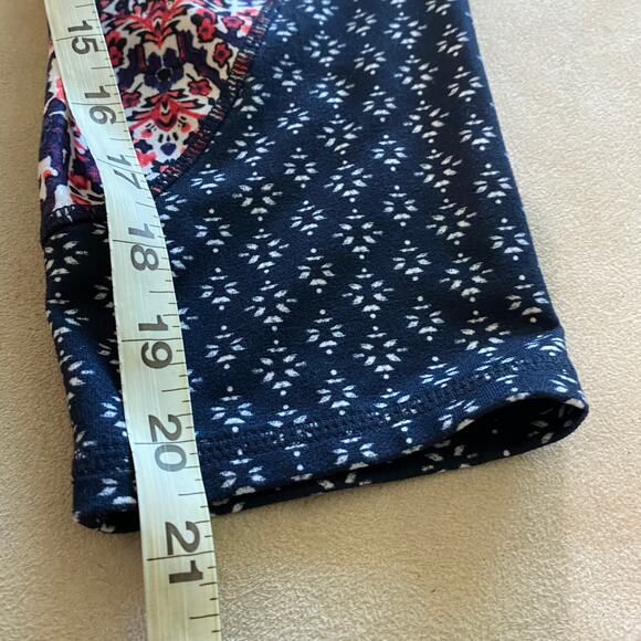 Athleta Women's Chatarunga Floral Cropped Leggings 227943 Sz X-Small EUC - Picture 9 of 9